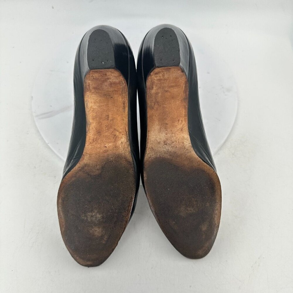 Salvatore Ferragamo Women Size 8.5 AAAA Black Leather Slip On Medium Heel Pump - Picture 11 of 14